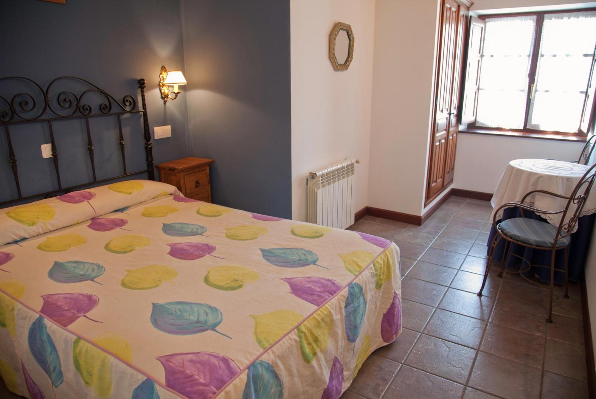Posada La Roblera Pension Orena Buitenkant foto